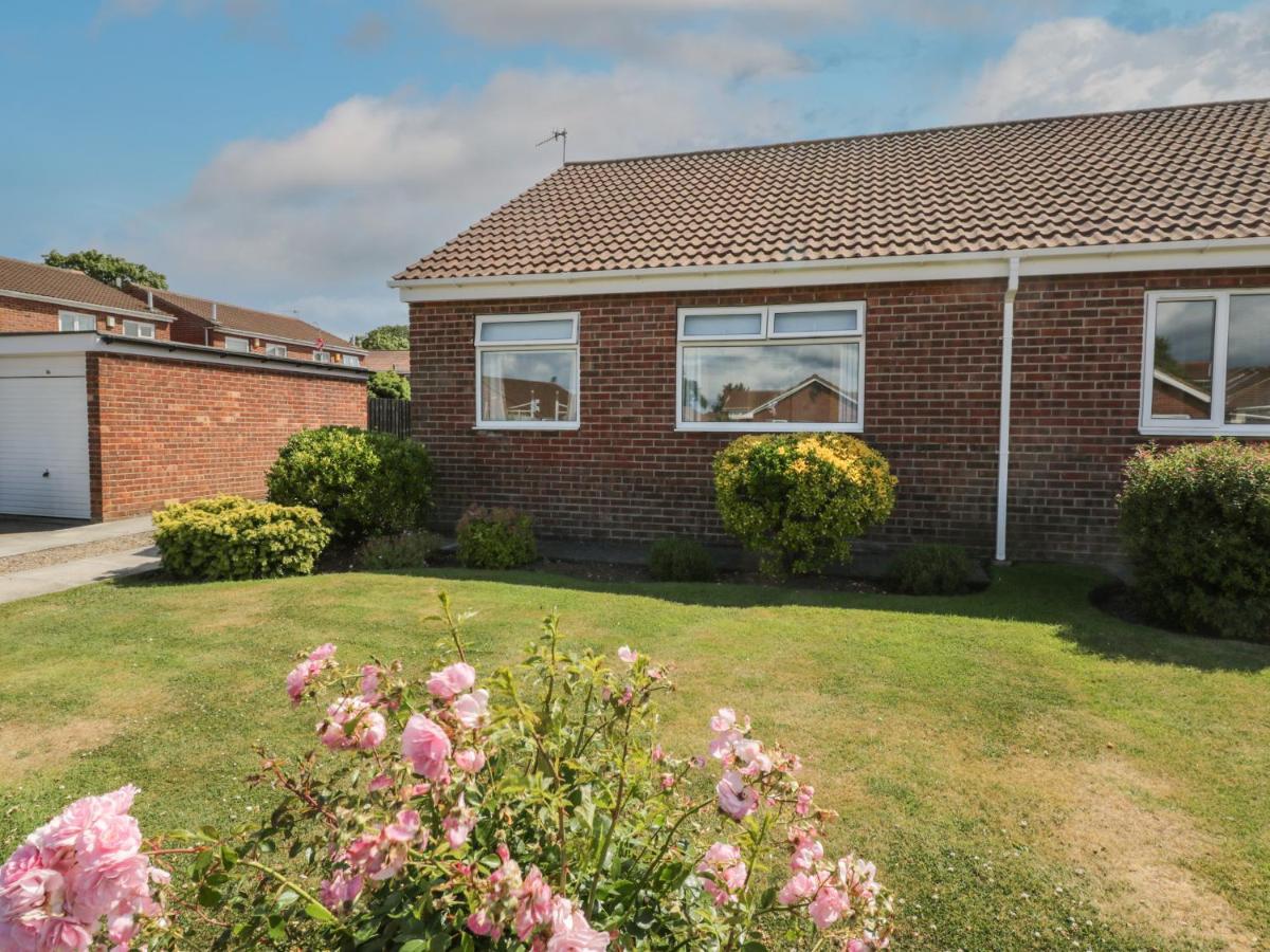 Rose Bungalow Whitby Buitenkant foto